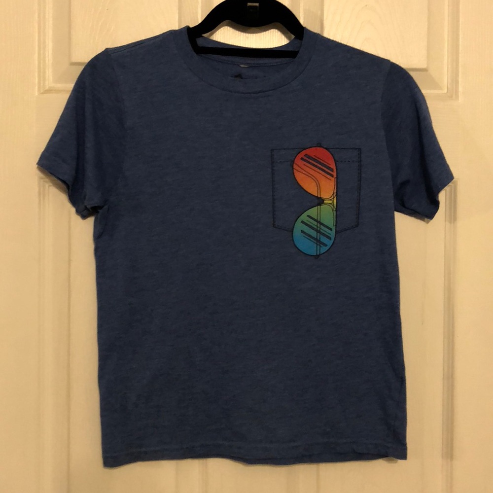 Sunglasses tee